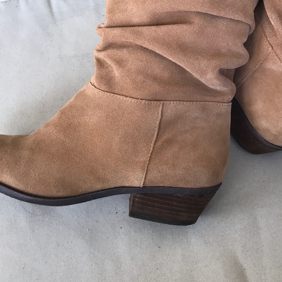 Jessica Simpson Women’s Flat Suede Boots - Picture 8 of 13